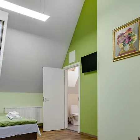 Bestes Apartamenti Koceni Exterior photo
