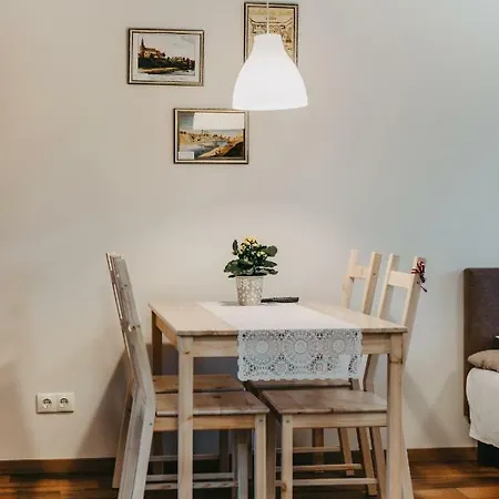 Bestes Apartamenti Koceni Exterior photo